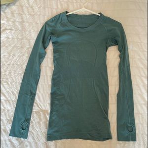 Lululemon swiftly tech long sleeve shirt
